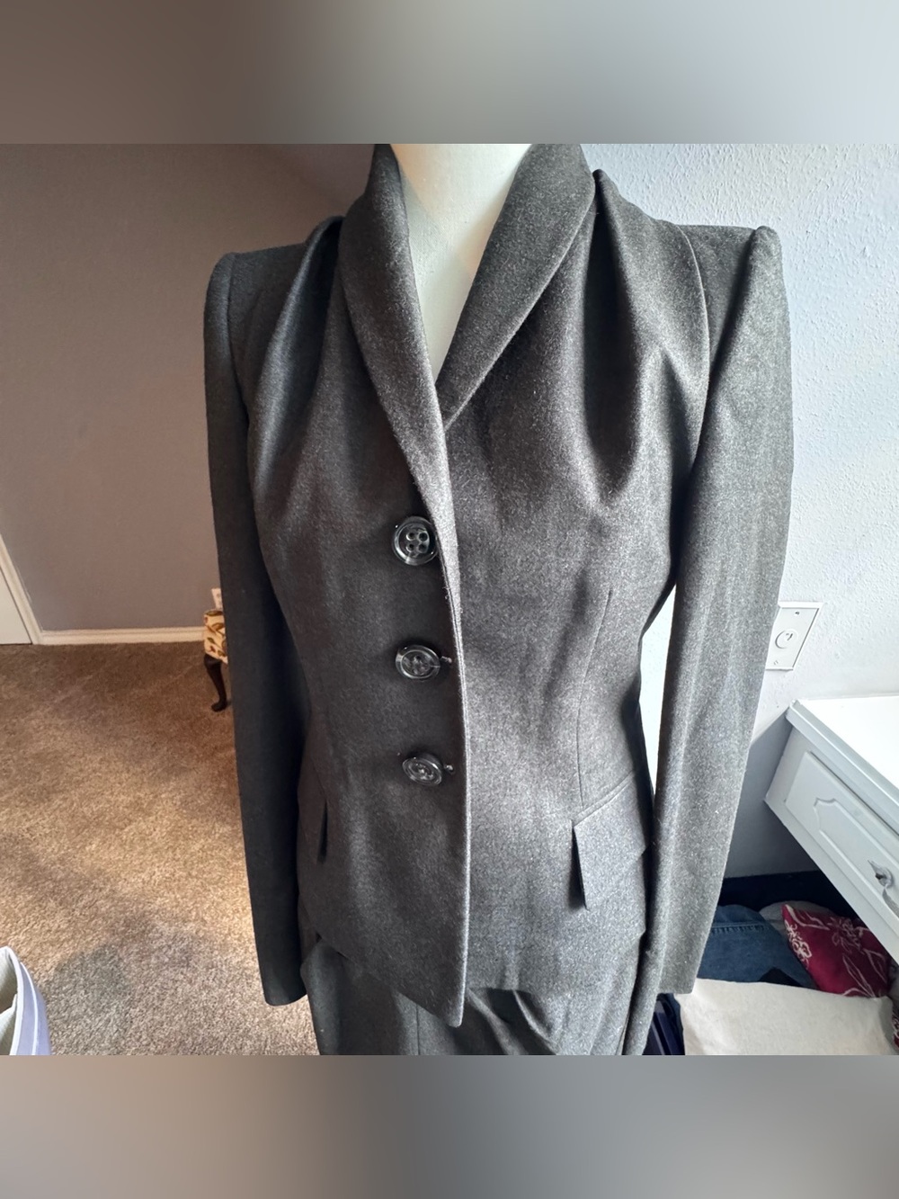 Salvatore Ferragamo Women’s Skirt Suit – Made in Italy – Virgin Wool & Cashmere